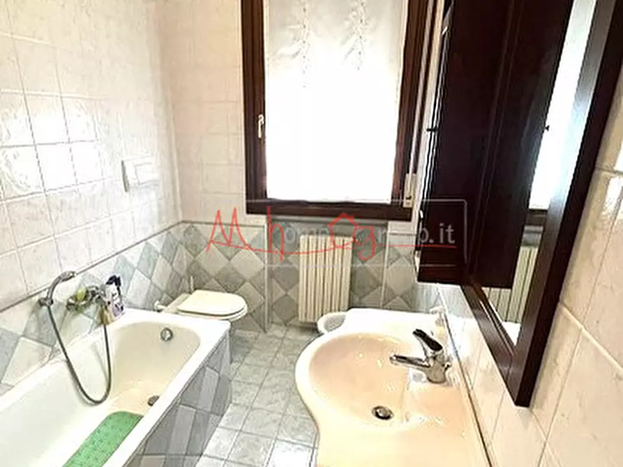 Immagine 11 di Appartamento in vendita  a Selvazzano Dentro