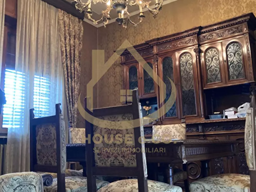 Immagine 8 di Villa in affitto  a Vigevano