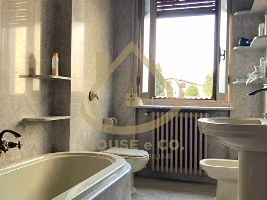 Immagine 14 di Villa in affitto  a Vigevano