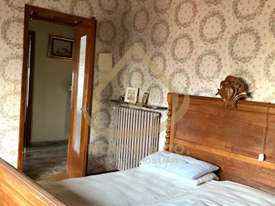 Immagine 22 di Villa in affitto  a Vigevano