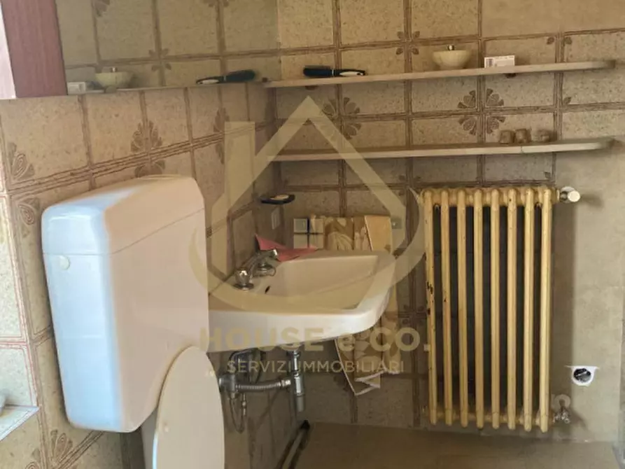 Immagine 28 di Villa in affitto  a Vigevano