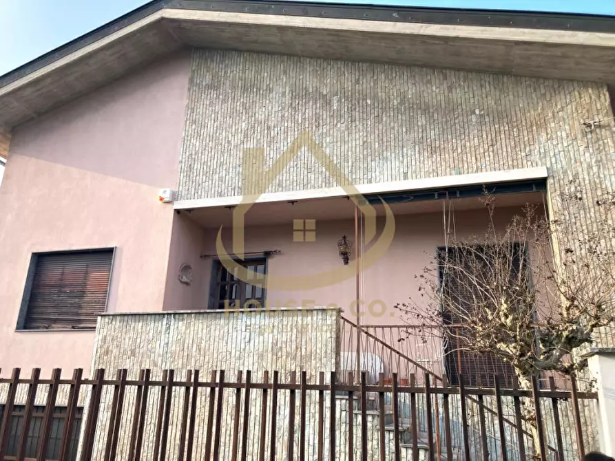 Immagine 33 di Villa in affitto  a Vigevano