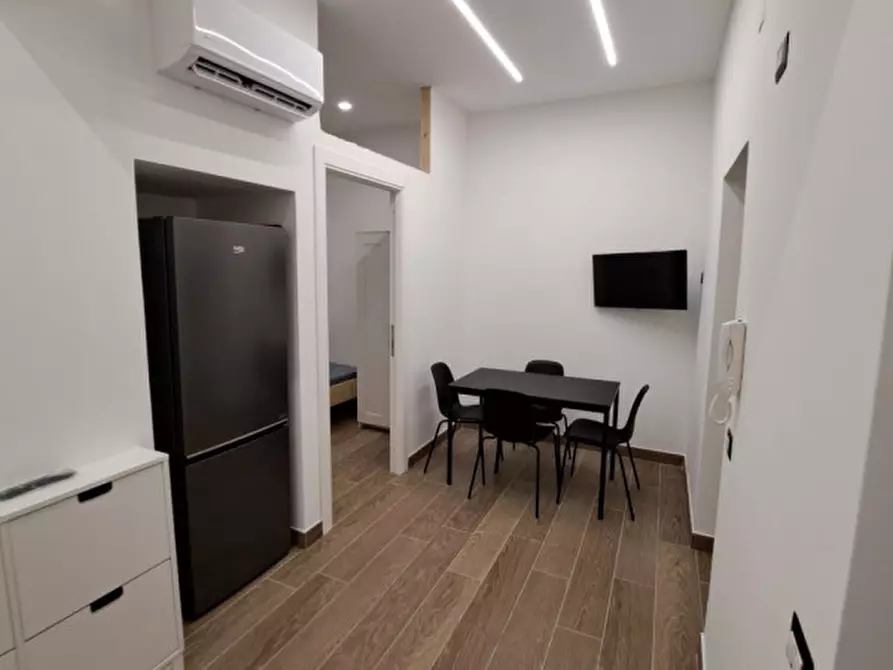 Immagine 5 di Camera in affitto  in via Alessandro Poerio a Napoli