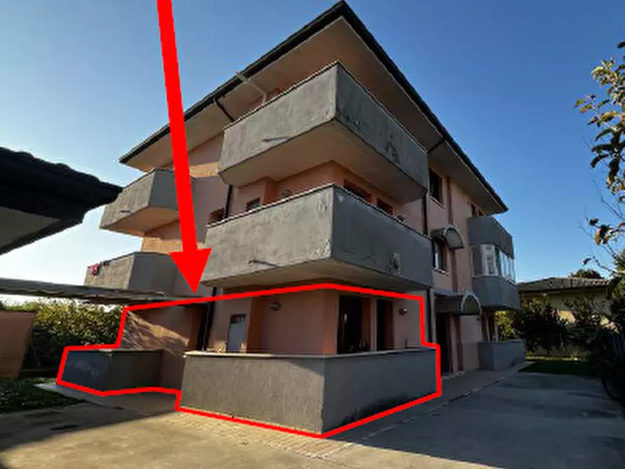 Immagine 1 di Appartamento in vendita  in Via Roma, 71 a Pravisdomini