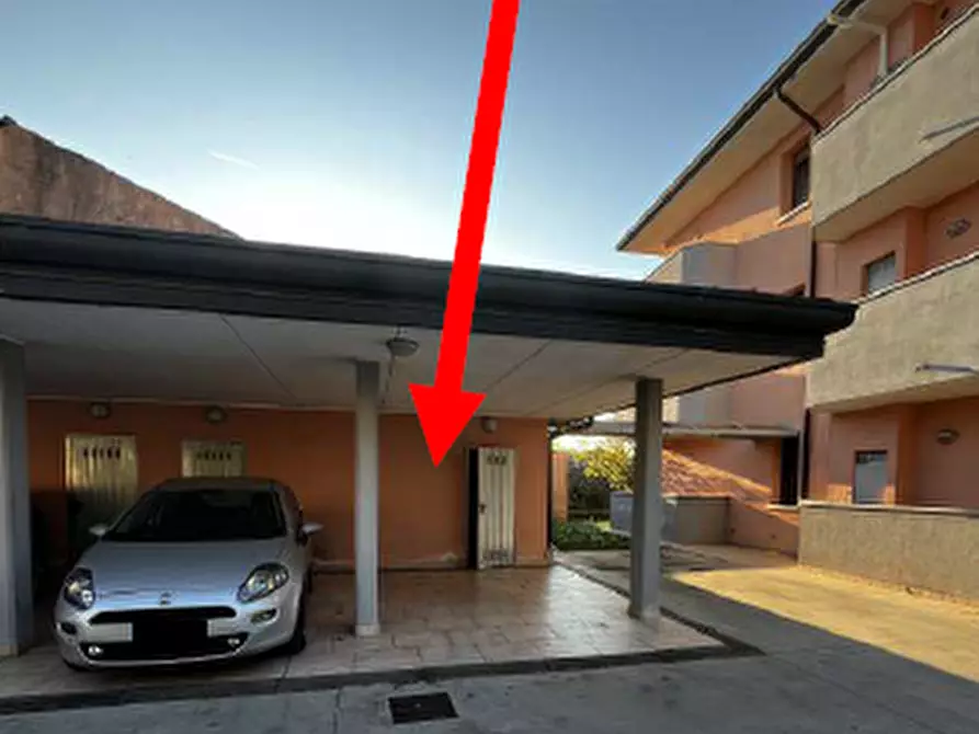 Immagine 12 di Appartamento in vendita  in Via Roma, 71 a Pravisdomini