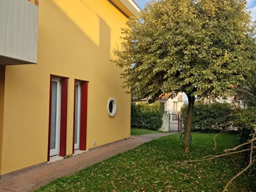 Immagine 2 di Villetta a schiera in vendita  in Via Firenze a Lonigo