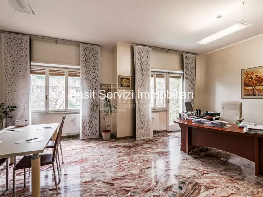 Immagine 2 di Appartamento in vendita  in Viale dei Colli Portuensi a Roma