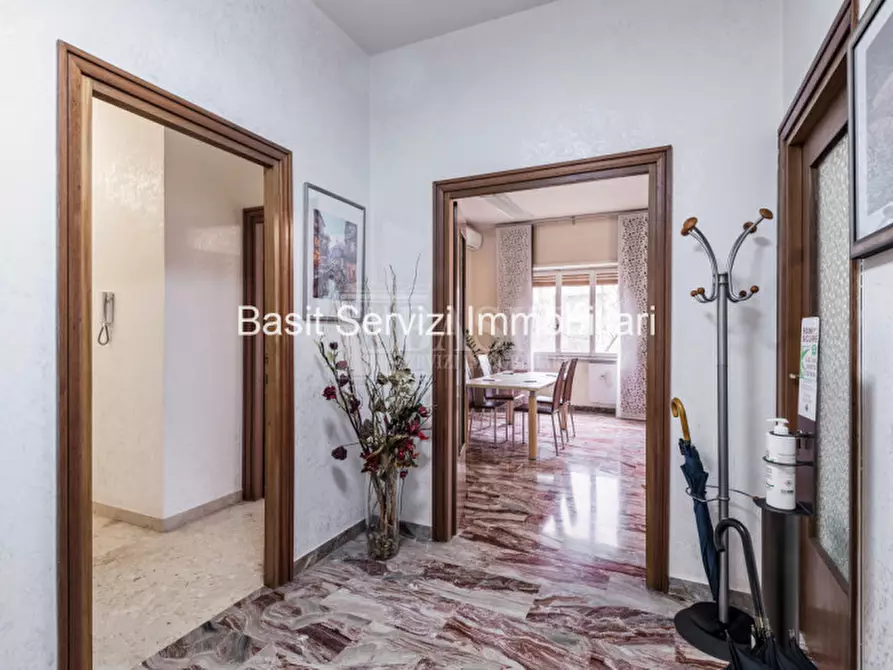 Immagine 9 di Appartamento in vendita  in Viale dei Colli Portuensi a Roma