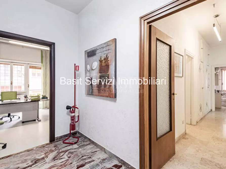 Immagine 10 di Appartamento in vendita  in Viale dei Colli Portuensi a Roma