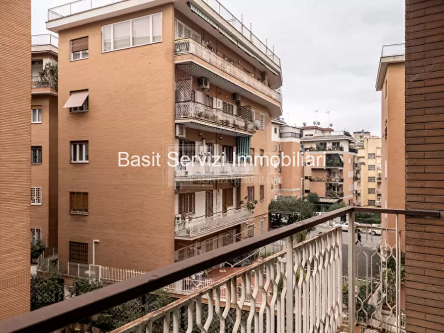 Immagine 33 di Appartamento in vendita  in Viale dei Colli Portuensi a Roma