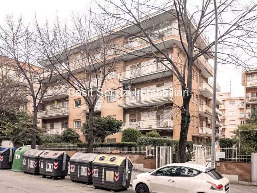 Immagine 36 di Appartamento in vendita  in Viale dei Colli Portuensi a Roma