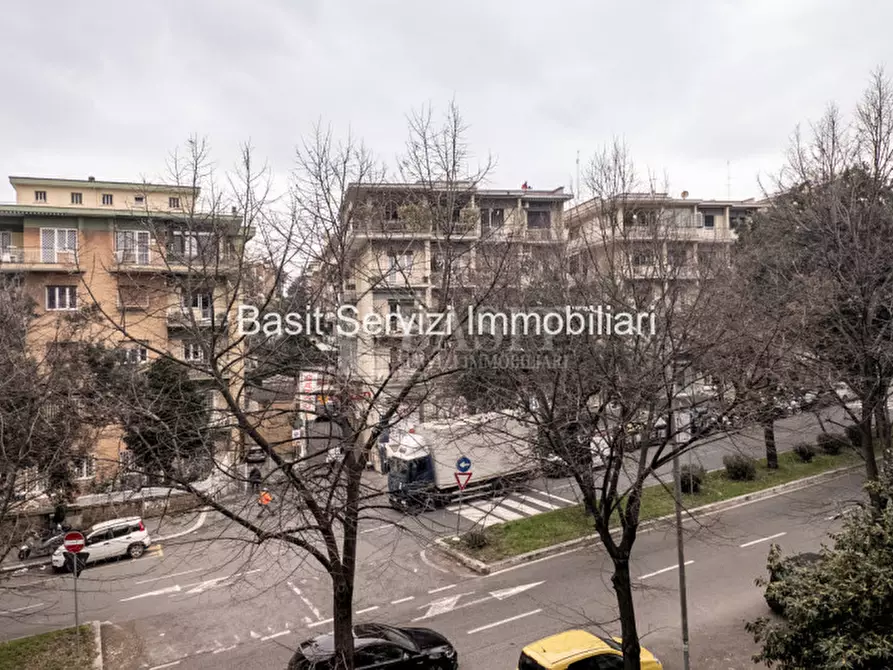 Immagine 38 di Appartamento in vendita  in Viale dei Colli Portuensi a Roma