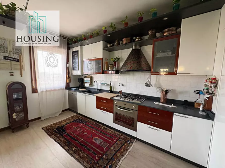 Immagine 10 di Appartamento in vendita  in piazza generale c.a. dalla chiesa a Curtarolo