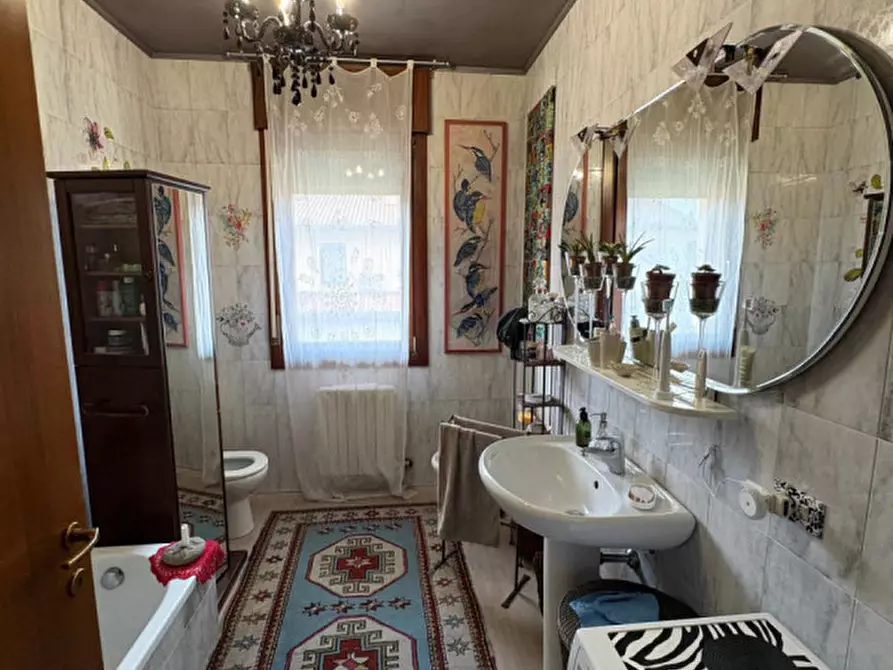 Immagine 27 di Appartamento in vendita  in piazza generale c.a. dalla chiesa a Curtarolo