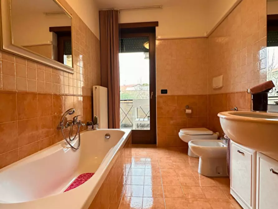 Immagine 24 di Appartamento in vendita  in Via Giongo 5H a Thiene