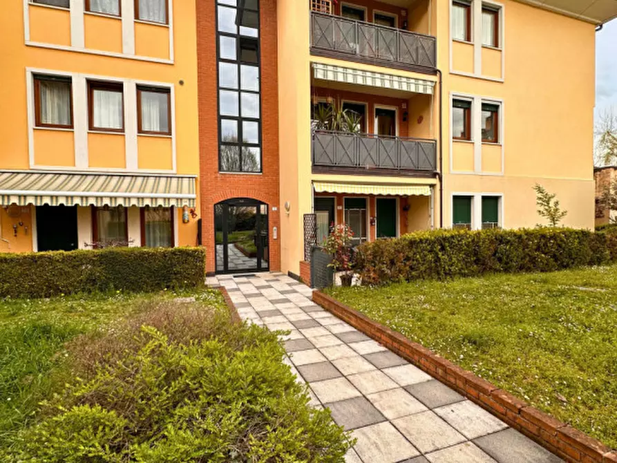 Immagine 39 di Appartamento in vendita  in Via Giongo 5H a Thiene