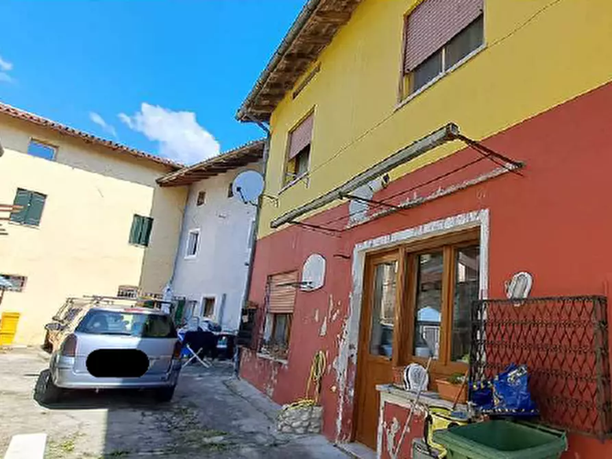 Immagine 5 di Negozio in vendita  in Via delle Cave, 1 a Aviano