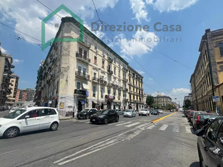 Immagine 3 di Appartamento in vendita  in VIA CAMPANIA a Napoli