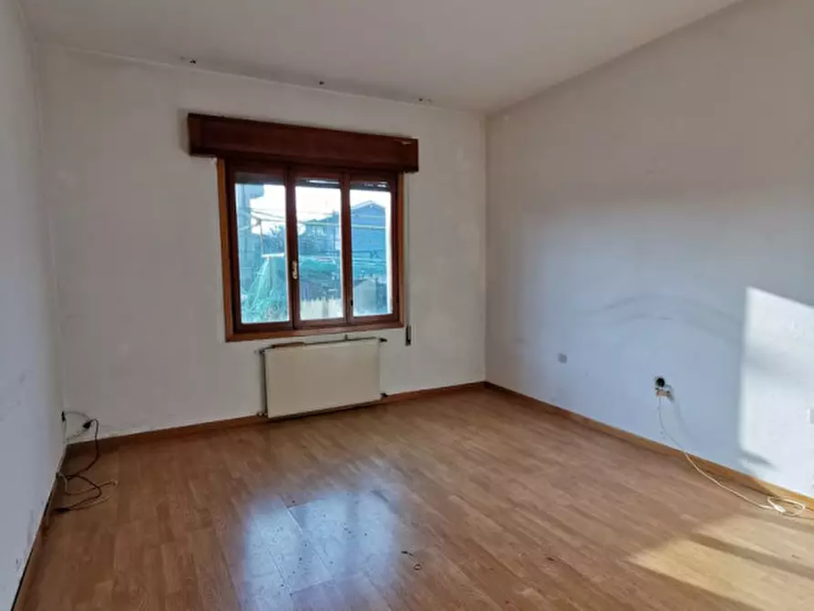 Immagine 15 di Casa bifamiliare in vendita  in Via Vallenoncello a Pordenone