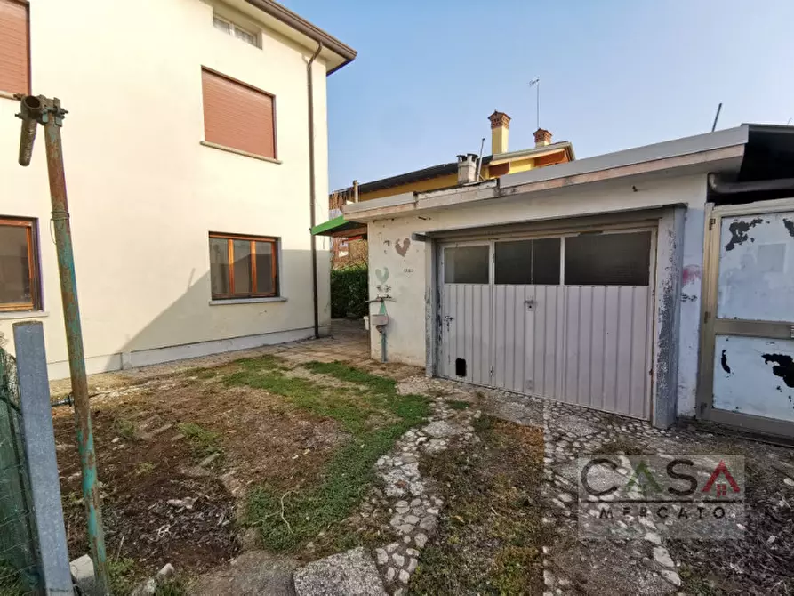 Immagine 21 di Casa bifamiliare in vendita  in Via Vallenoncello a Pordenone