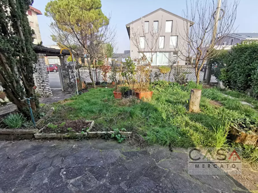 Immagine 26 di Casa bifamiliare in vendita  in Via Vallenoncello a Pordenone
