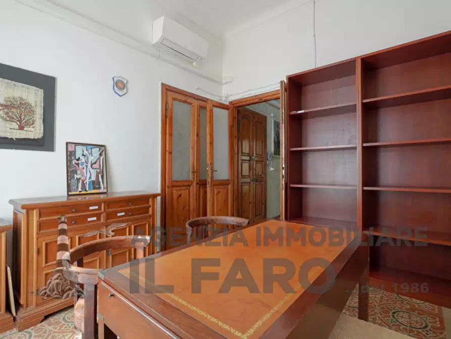 Immagine 6 di Ufficio in vendita  in via XX Settembre a La Maddalena