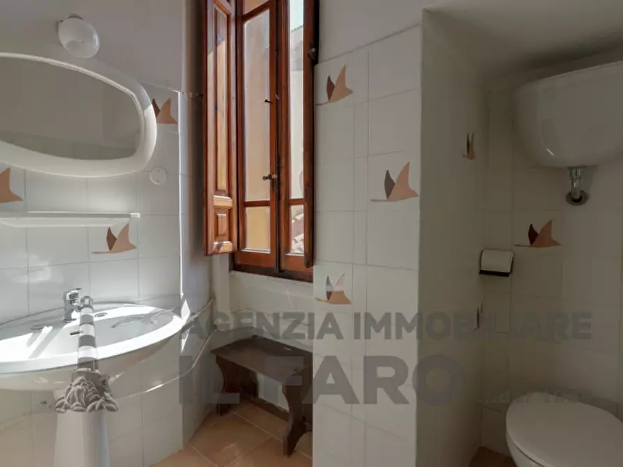 Immagine 17 di Ufficio in vendita  in via XX Settembre a La Maddalena