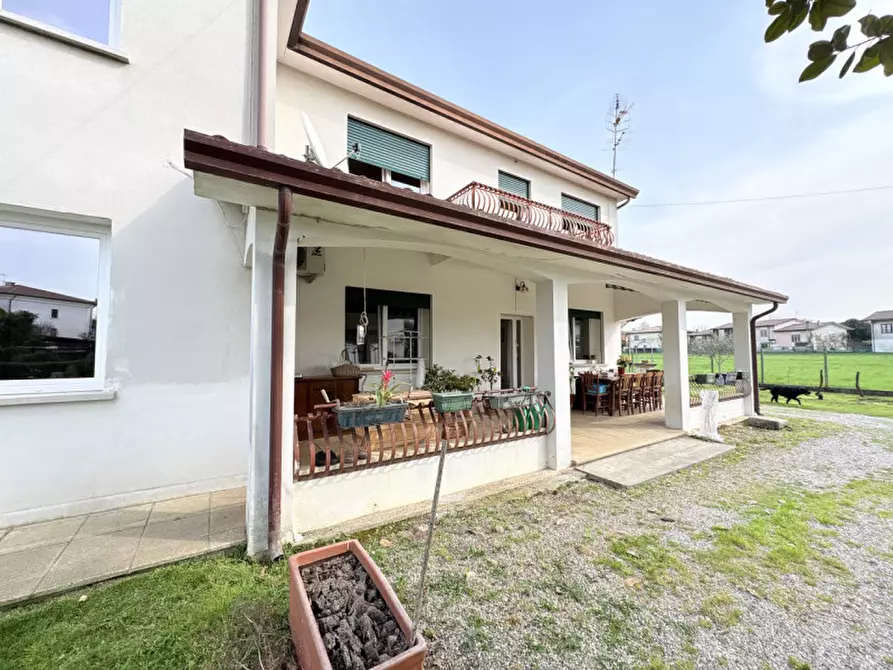 Immagine 4 di Casa indipendente in vendita  in Via Chiodare a Due Carrare