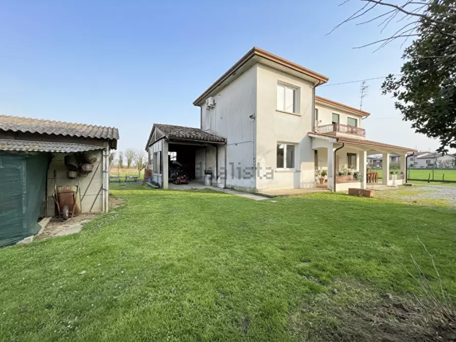 Immagine 6 di Casa indipendente in vendita  in Via Chiodare a Due Carrare