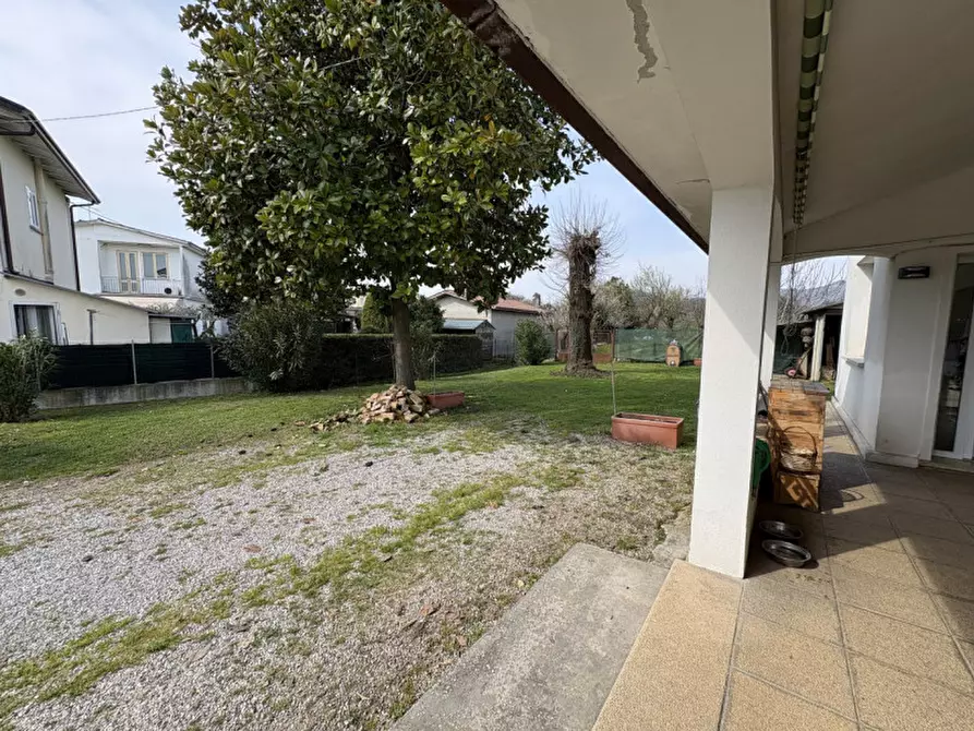 Immagine 8 di Casa indipendente in vendita  in Via Chiodare a Due Carrare