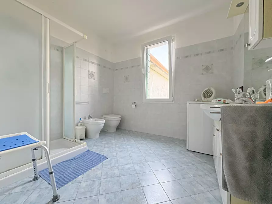 Immagine 19 di Casa indipendente in vendita  in Via Chiodare a Due Carrare