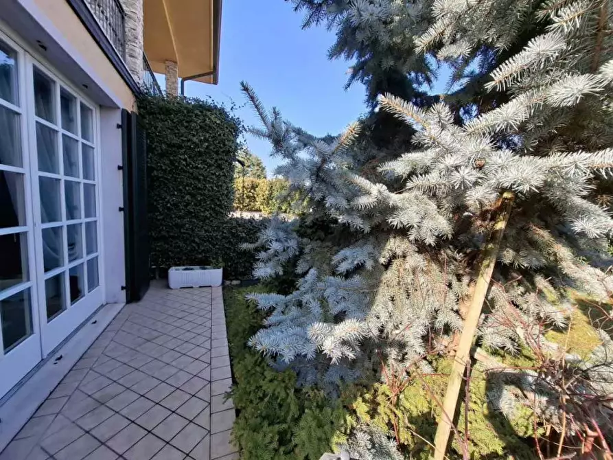 Immagine 10 di Casa bifamiliare in vendita  a Sona