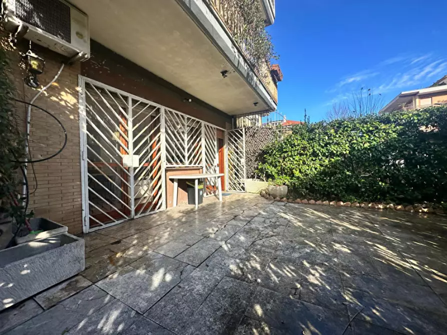 Immagine 2 di Appartamento in vendita  in VIA FRANCESCO BARTOLOME RASTRELLI 170 a Roma