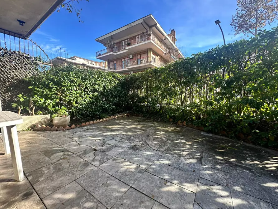 Immagine 3 di Appartamento in vendita  in VIA FRANCESCO BARTOLOME RASTRELLI 170 a Roma