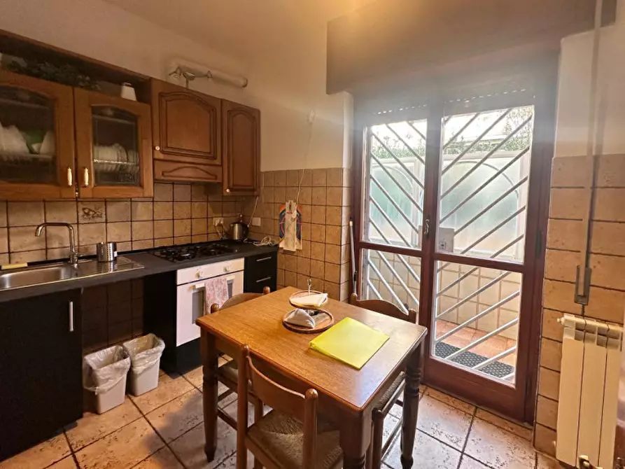 Immagine 9 di Appartamento in vendita  in VIA FRANCESCO BARTOLOME RASTRELLI 170 a Roma