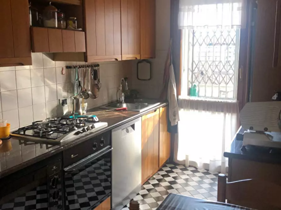 Immagine 7 di Appartamento in vendita  in CORSO DEL POPOLO a Padova