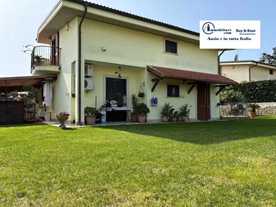 Immagine 9 di Villa in vendita  in Via degli Zucchetti n.11 a Nettuno