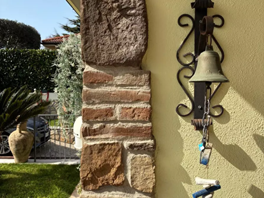 Immagine 11 di Villa in vendita  in Via degli Zucchetti n.11 a Nettuno