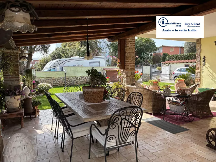 Immagine 15 di Villa in vendita  in Via degli Zucchetti n.11 a Nettuno