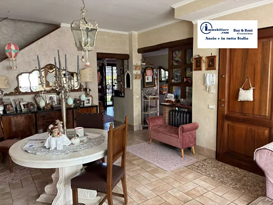 Immagine 21 di Villa in vendita  in Via degli Zucchetti n.11 a Nettuno