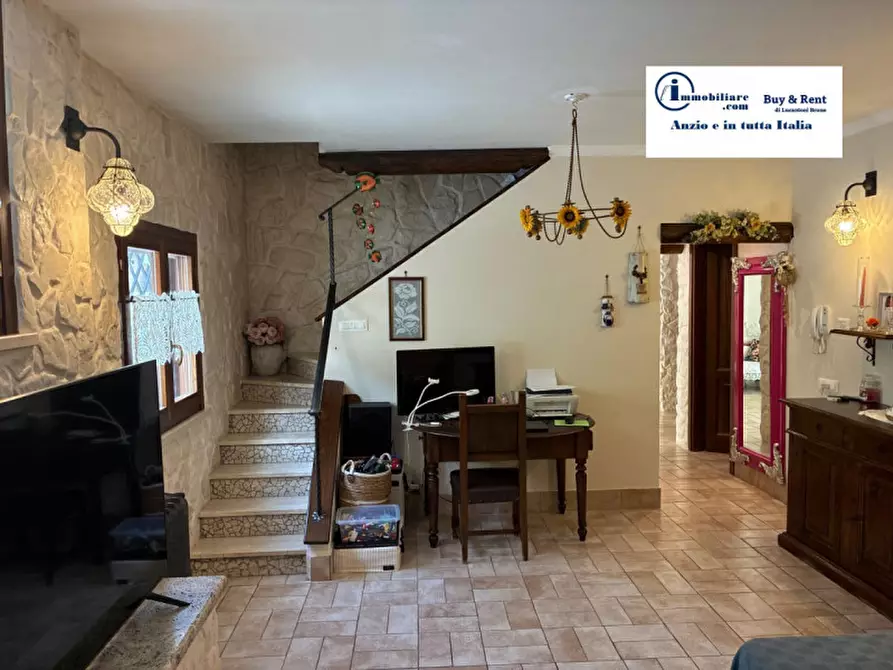 Immagine 23 di Villa in vendita  in Via degli Zucchetti n.11 a Nettuno