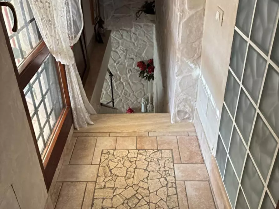 Immagine 40 di Villa in vendita  in Via degli Zucchetti n.11 a Nettuno