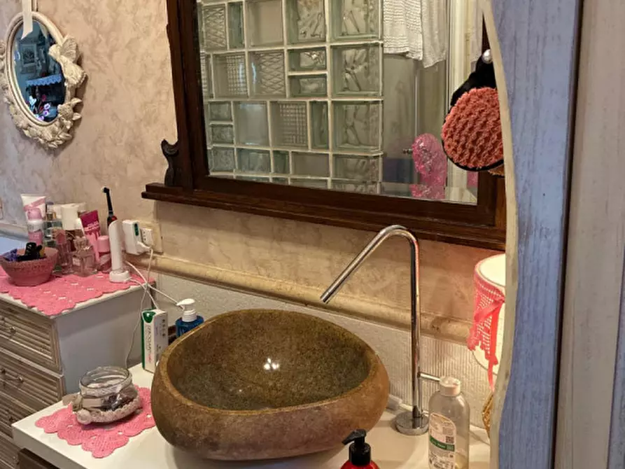 Immagine 45 di Villa in vendita  in Via degli Zucchetti n.11 a Nettuno