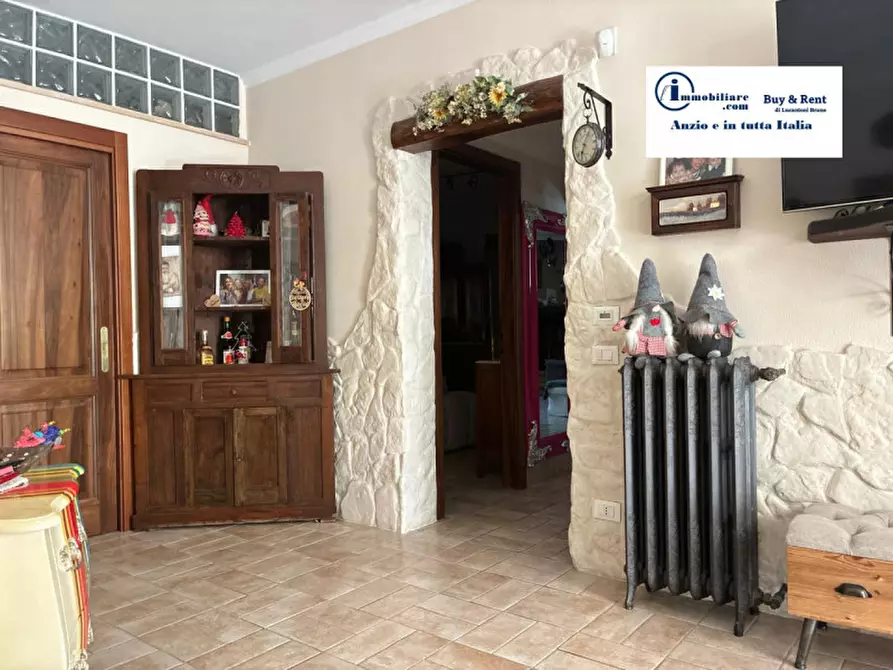 Immagine 55 di Villa in vendita  in Via degli Zucchetti n.11 a Nettuno