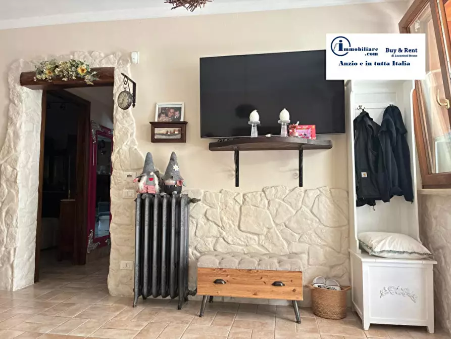 Immagine 53 di Villa in vendita  in Via degli Zucchetti n.11 a Nettuno