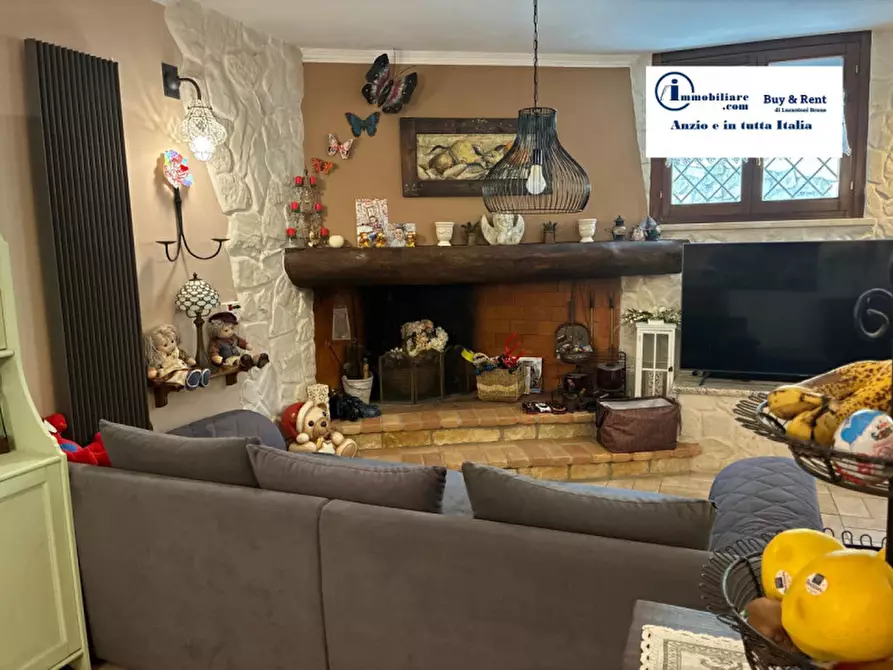 Immagine 59 di Villa in vendita  in Via degli Zucchetti n.11 a Nettuno