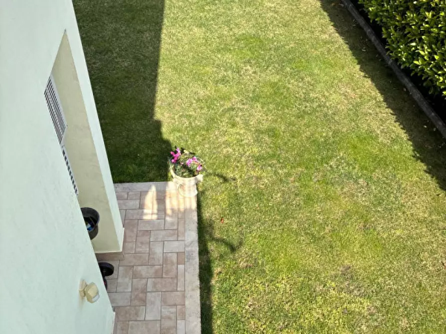 Immagine 90 di Villa in vendita  in Via degli Zucchetti n.11 a Nettuno