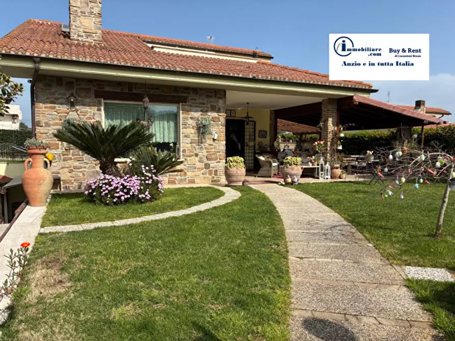 Immagine 81 di Villa in vendita  in Via degli Zucchetti n.11 a Nettuno