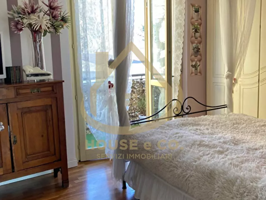 Immagine 38 di Appartamento in vendita  in STAZIONE F.S. a Vigevano