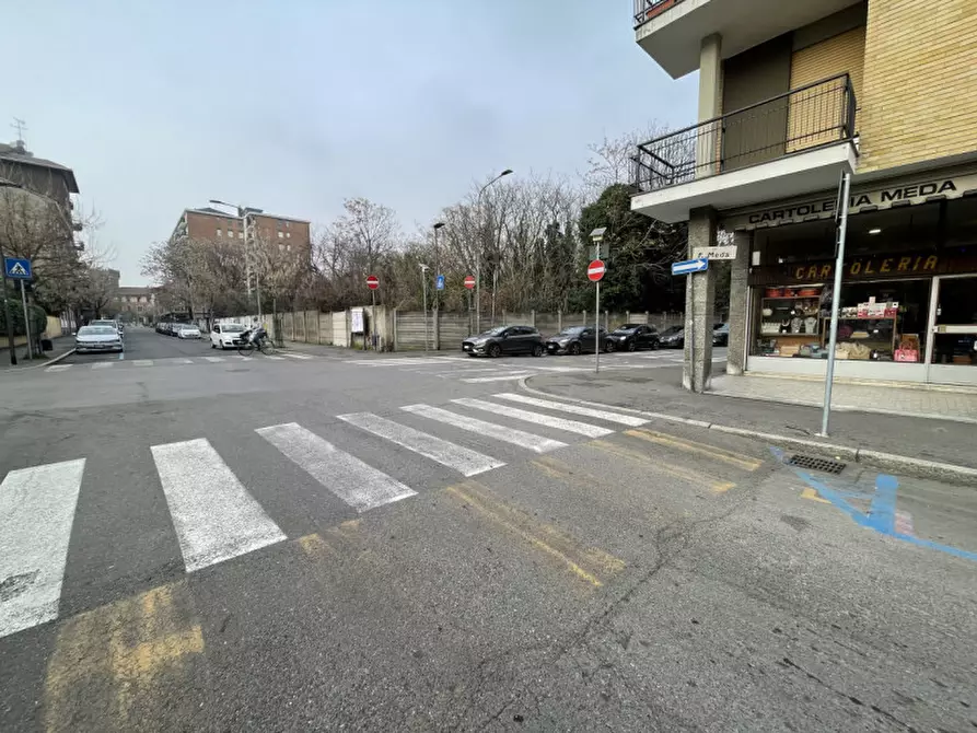 Immagine 6 di Attività commerciale in vendita  in Viale Filippo Meda 23 a Rho